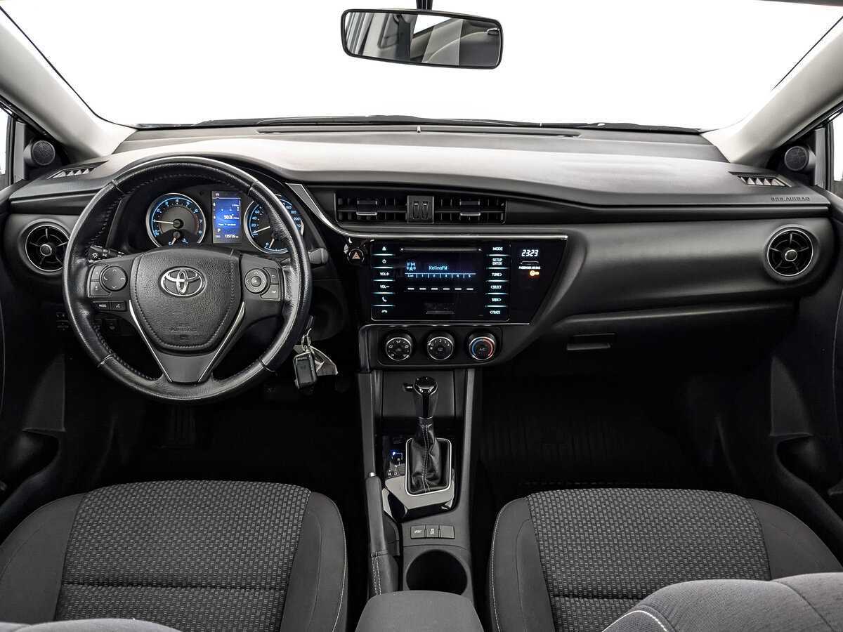 Toyota Corolla с пробегом — 2017 год. Фото: #9