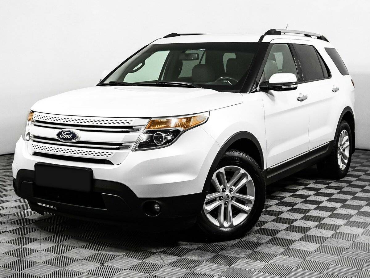 Ford Explorer с пробегом — 2012 год. Фото: #0