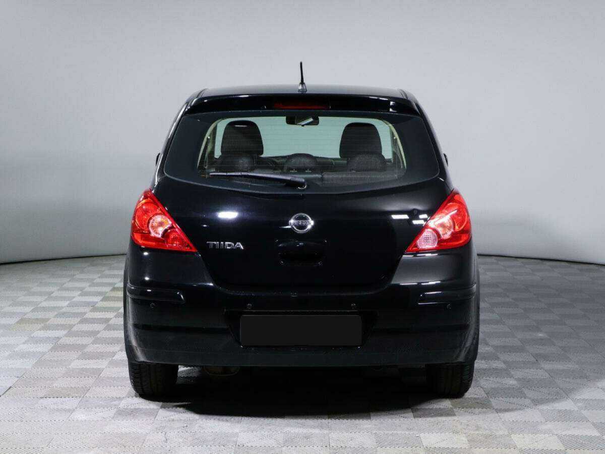 Nissan Tiida с пробегом — 2012 год. Фото: #5