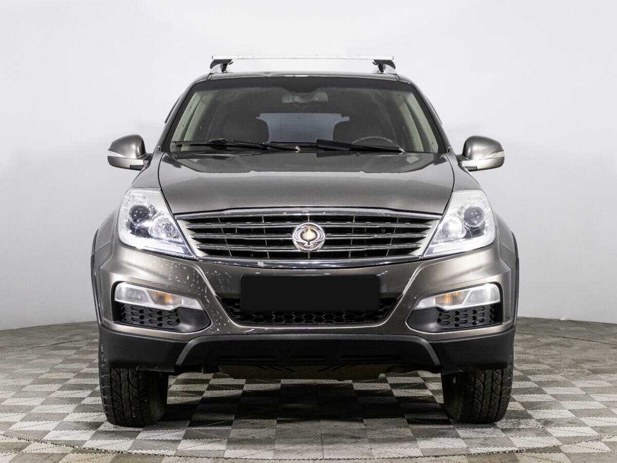 SsangYong Rexton с пробегом — 2013 год. Фото: #1