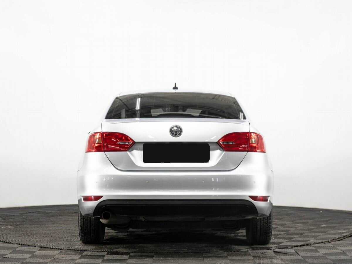 Volkswagen Jetta с пробегом — 2013 год. Фото: #4