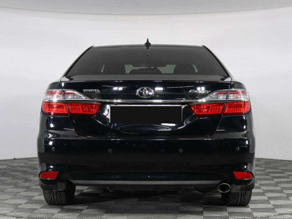 Toyota Camry с пробегом — 2016 год. Фото: #5