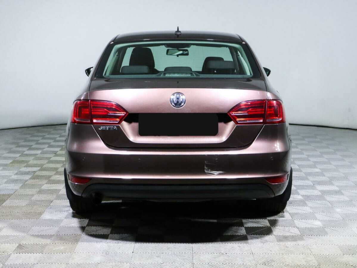 Volkswagen Jetta с пробегом — 2014 год. Фото: #5