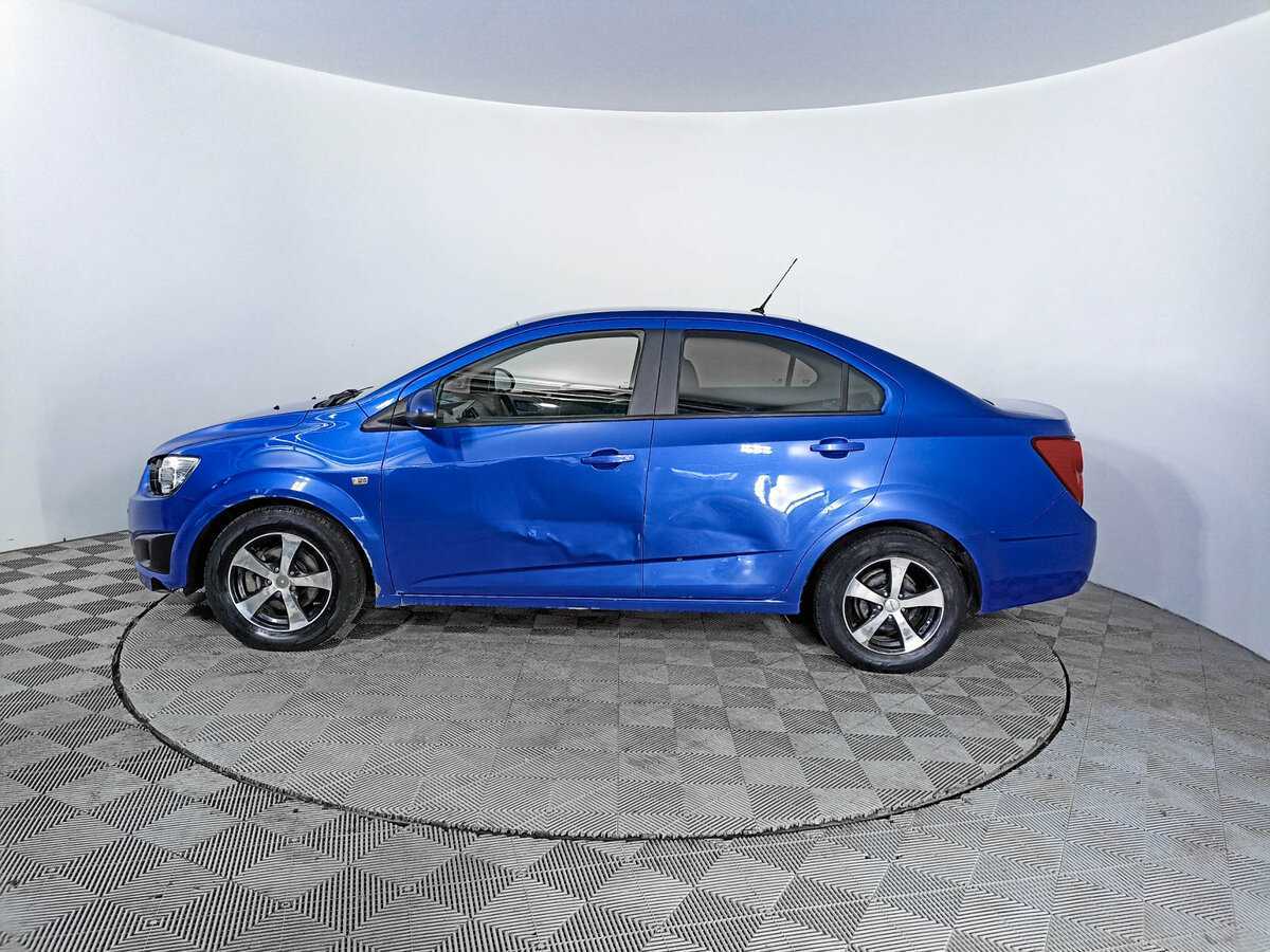 Chevrolet Aveo с пробегом — 2012 год. Фото: #7