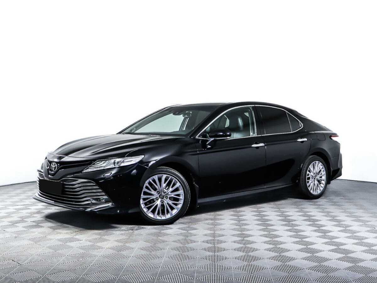 Toyota Camry с пробегом — 2018 год. Фото: #0