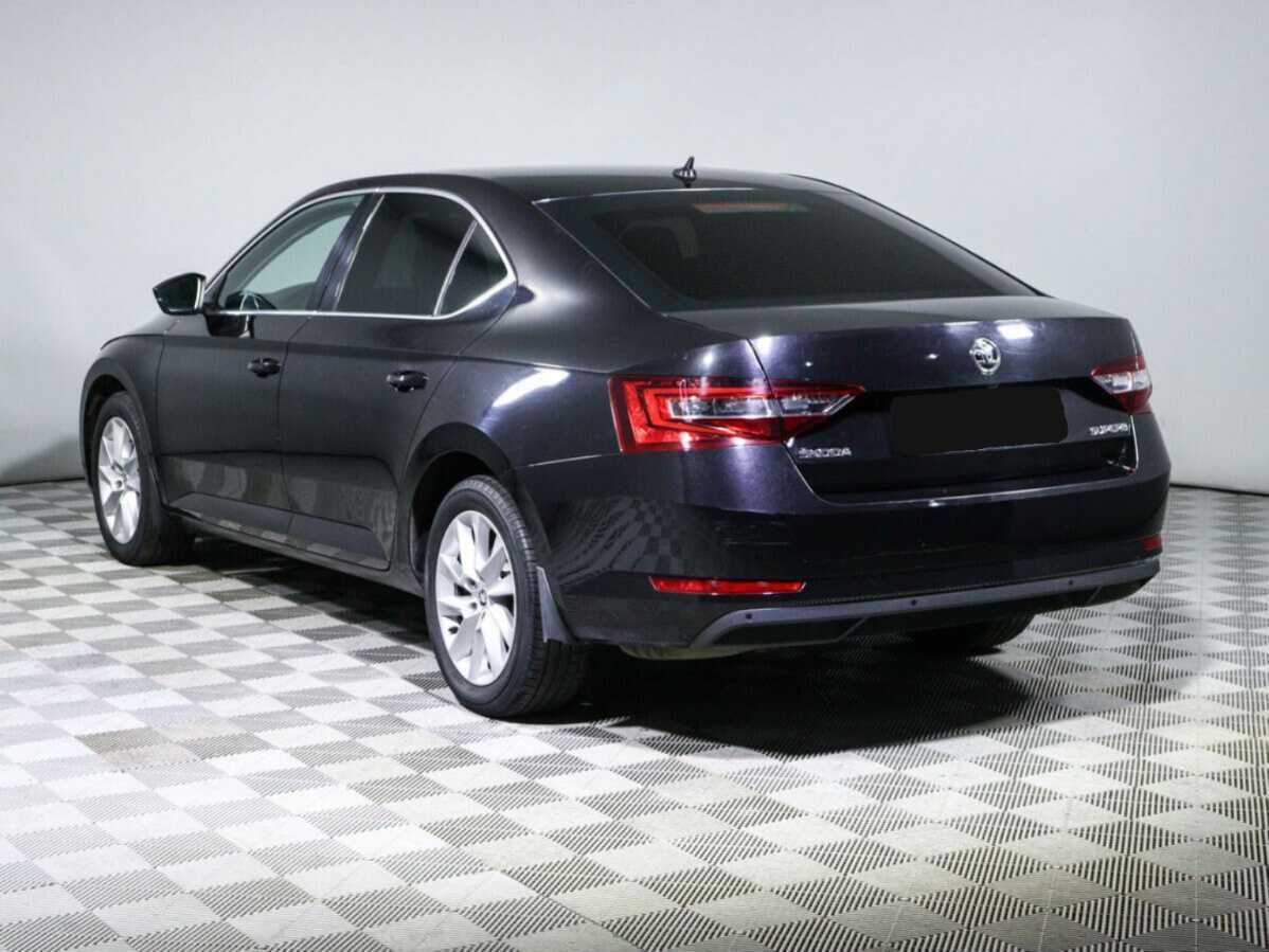 Skoda Superb с пробегом — 2019 год. Фото: #6