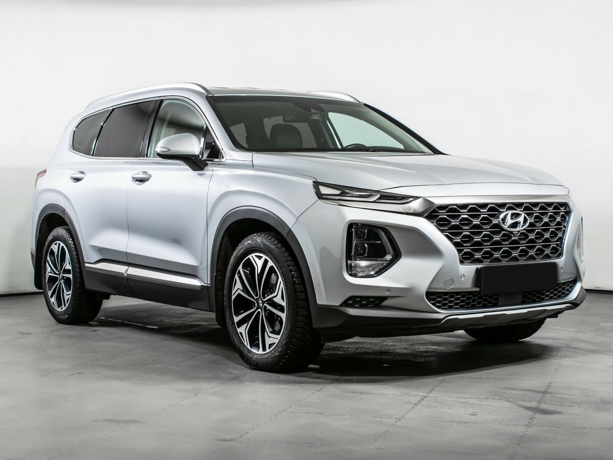 Hyundai Santa Fe с пробегом — 2018 год. Фото: #2