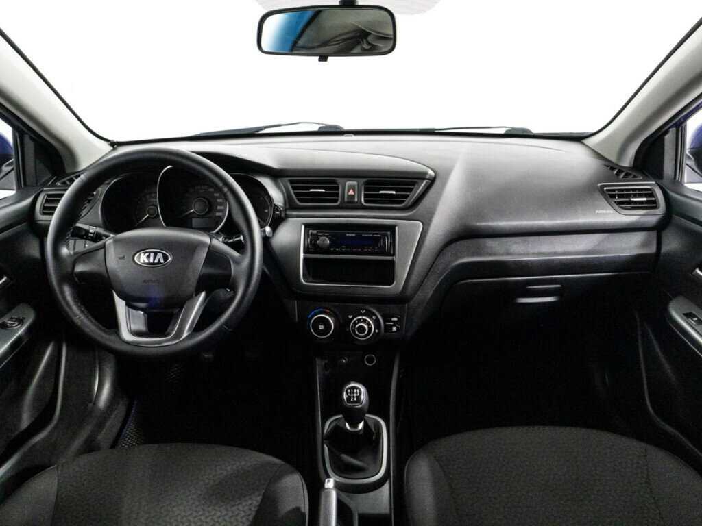 Kia Rio с пробегом — 2013 год. Фото: #12