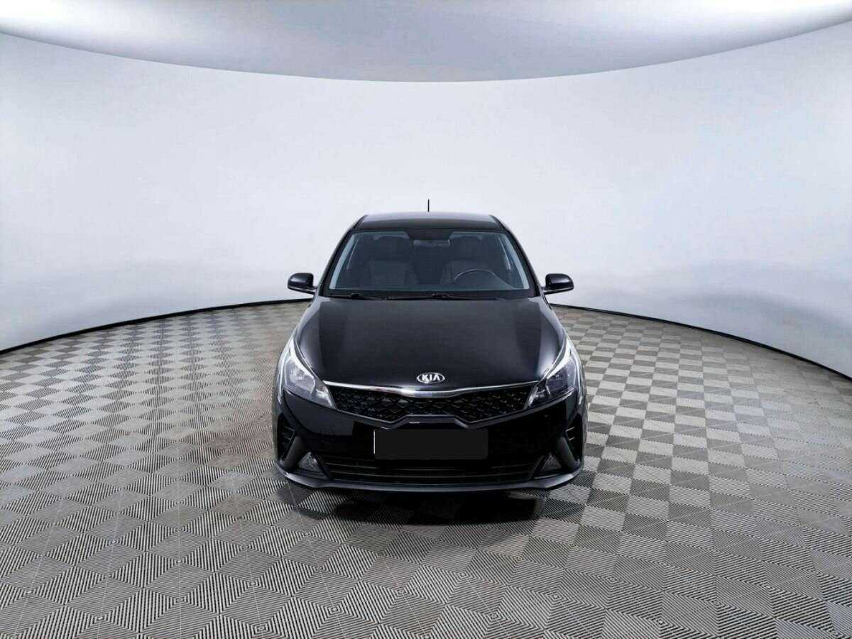 Kia Rio с пробегом — 2021 год. Фото: #1