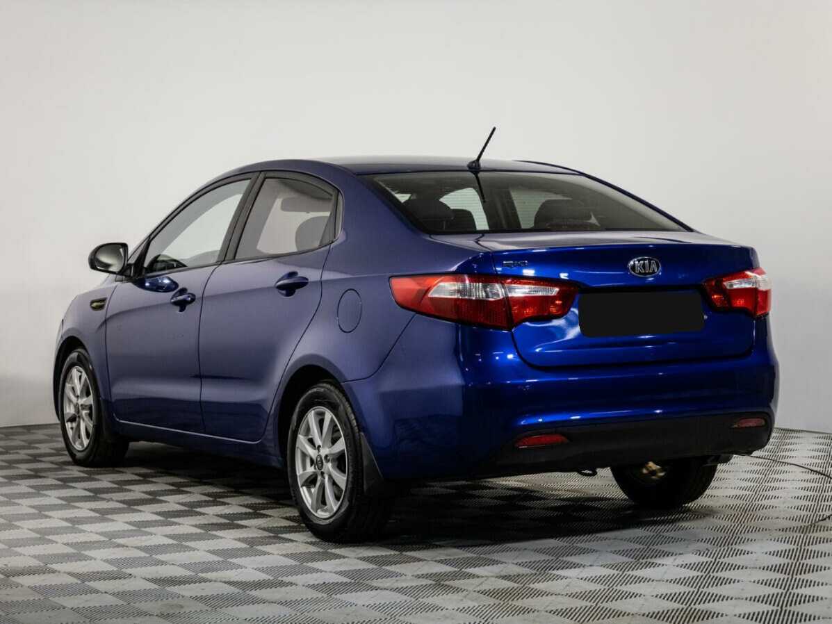 Kia Rio с пробегом — 2013 год. Фото: #5