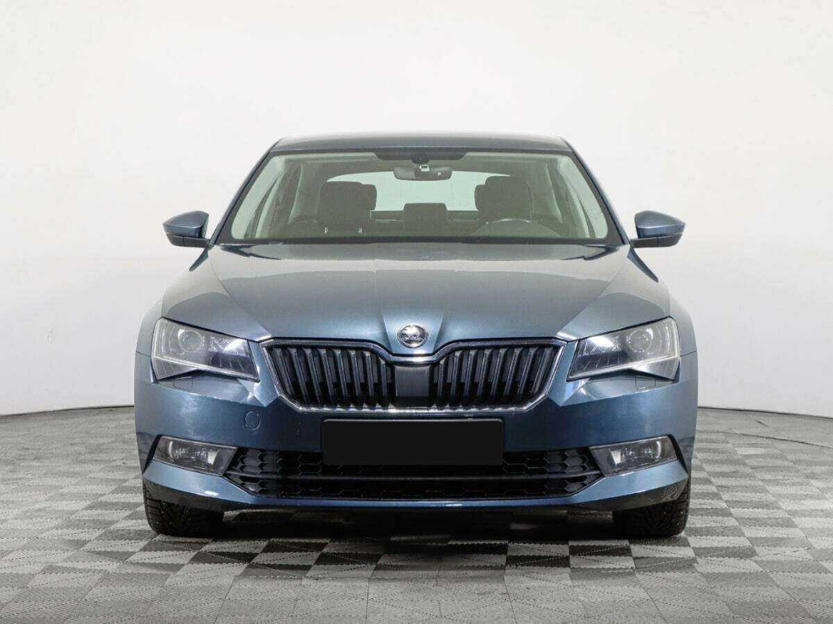 Skoda Superb с пробегом — 2018 год. Фото: #1