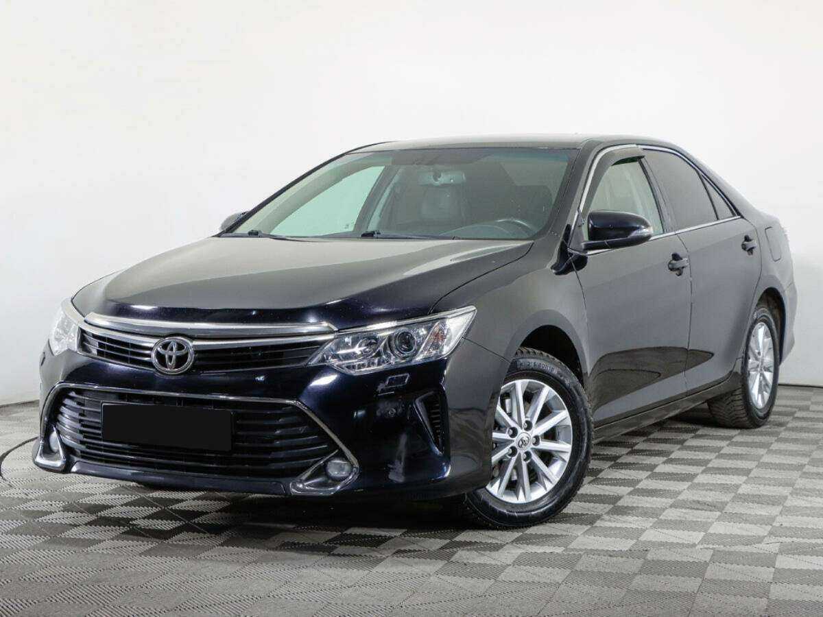 Toyota Camry с пробегом — 2017 год. Фото: #0