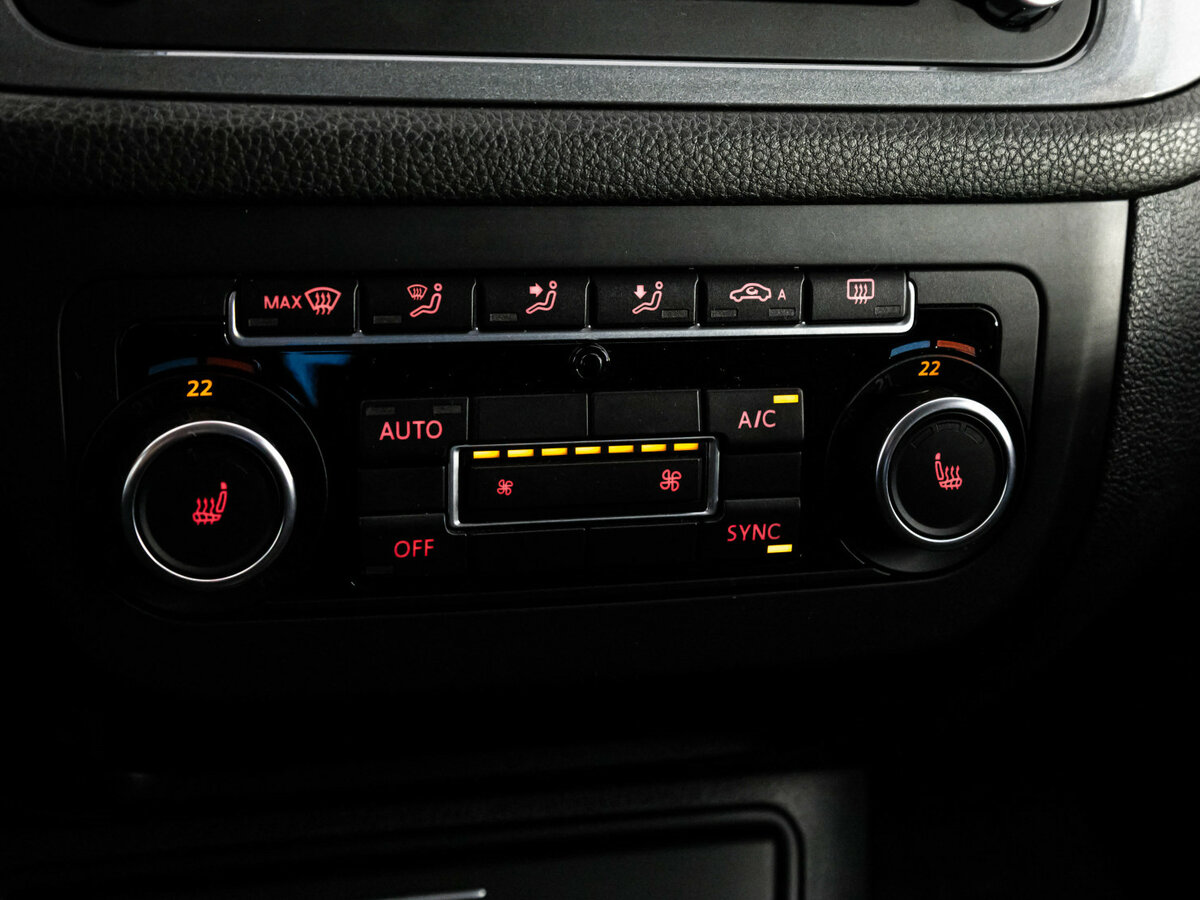 Volkswagen Tiguan с пробегом — 2014 год. Фото: #9