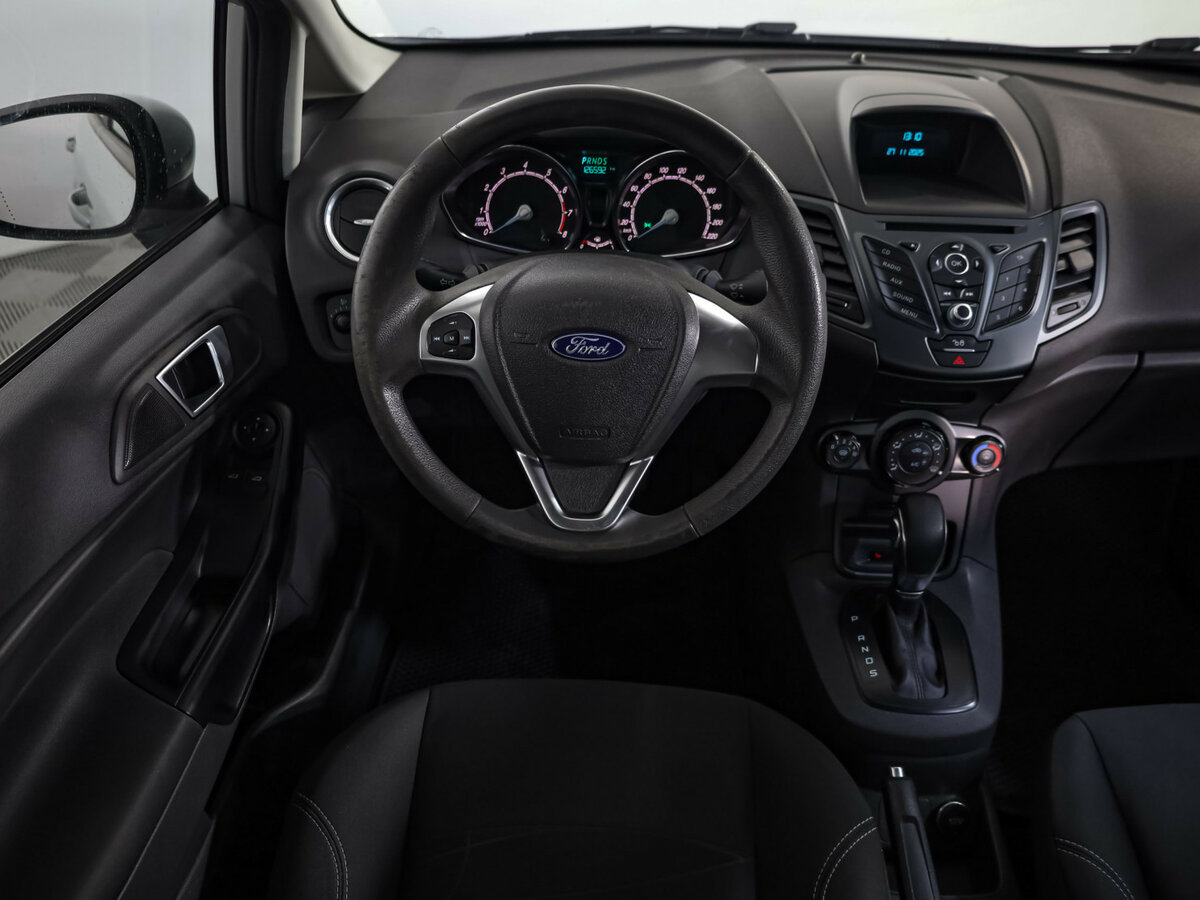 Ford Fiesta с пробегом — 2016 год. Фото: #8