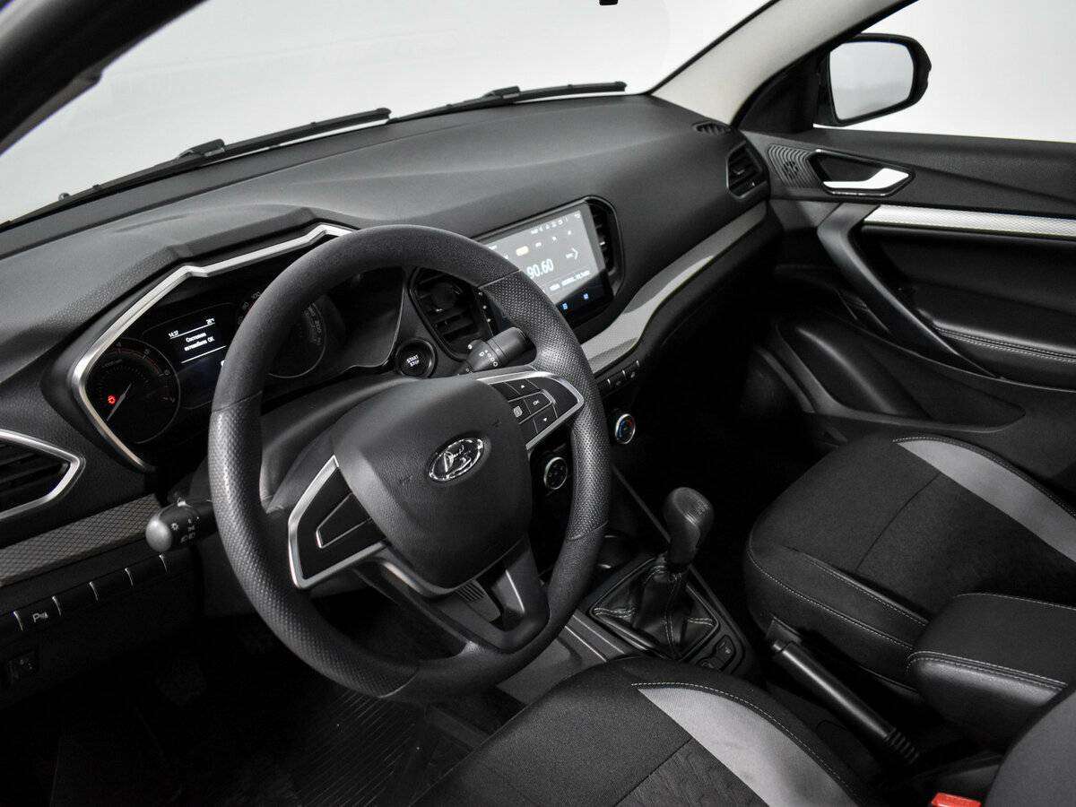 Lada (ВАЗ) Vesta с пробегом — 2023 год. Фото: #7