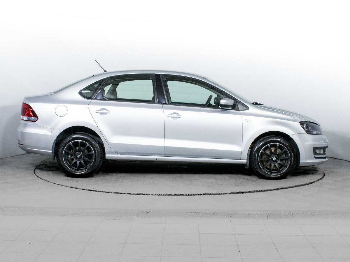 Volkswagen Polo с пробегом — 2016 год. Фото: #3