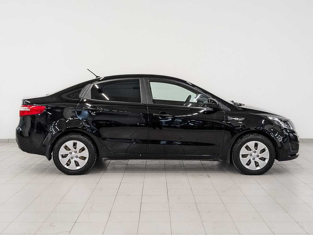 Kia Rio с пробегом — 2012 год. Фото: #3
