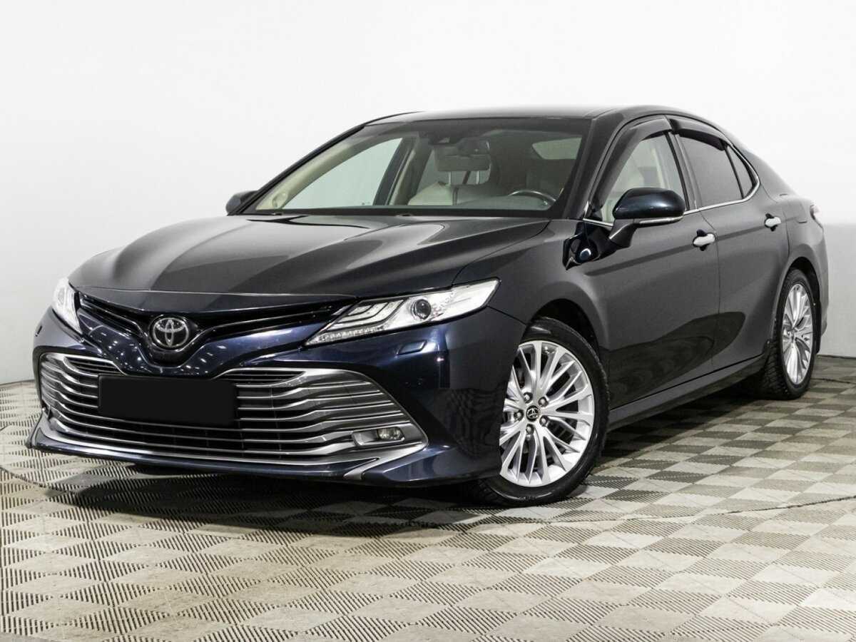 Toyota Camry с пробегом — 2018 год. Фото: #0