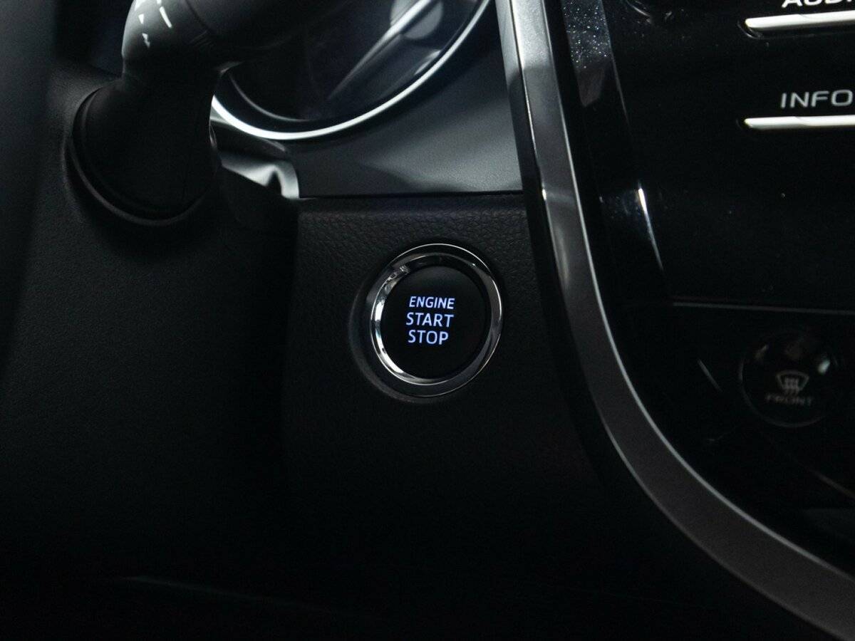 Toyota Camry с пробегом — 2019 год. Фото: #15