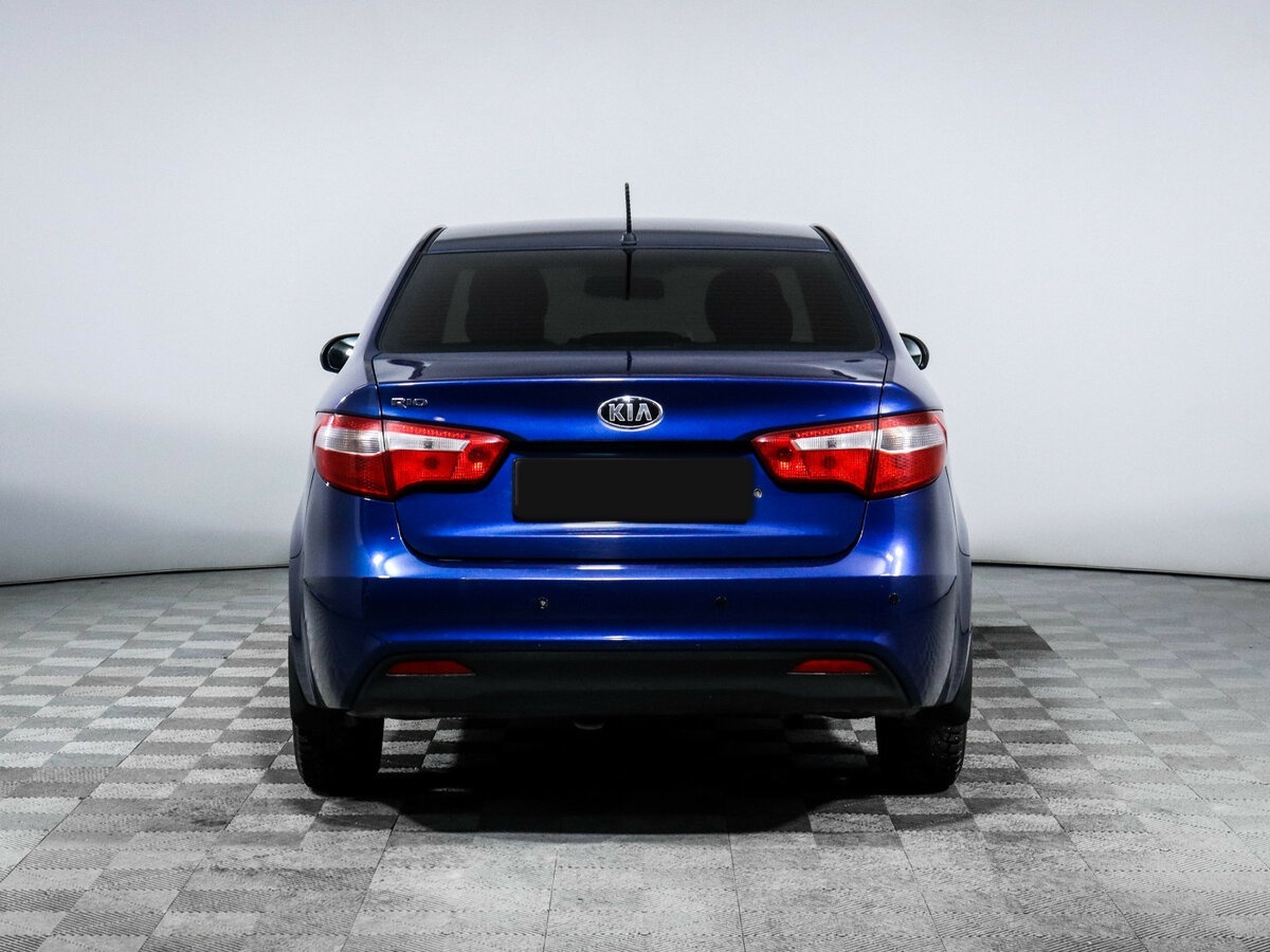 Kia Rio с пробегом — 2015 год. Фото: #3