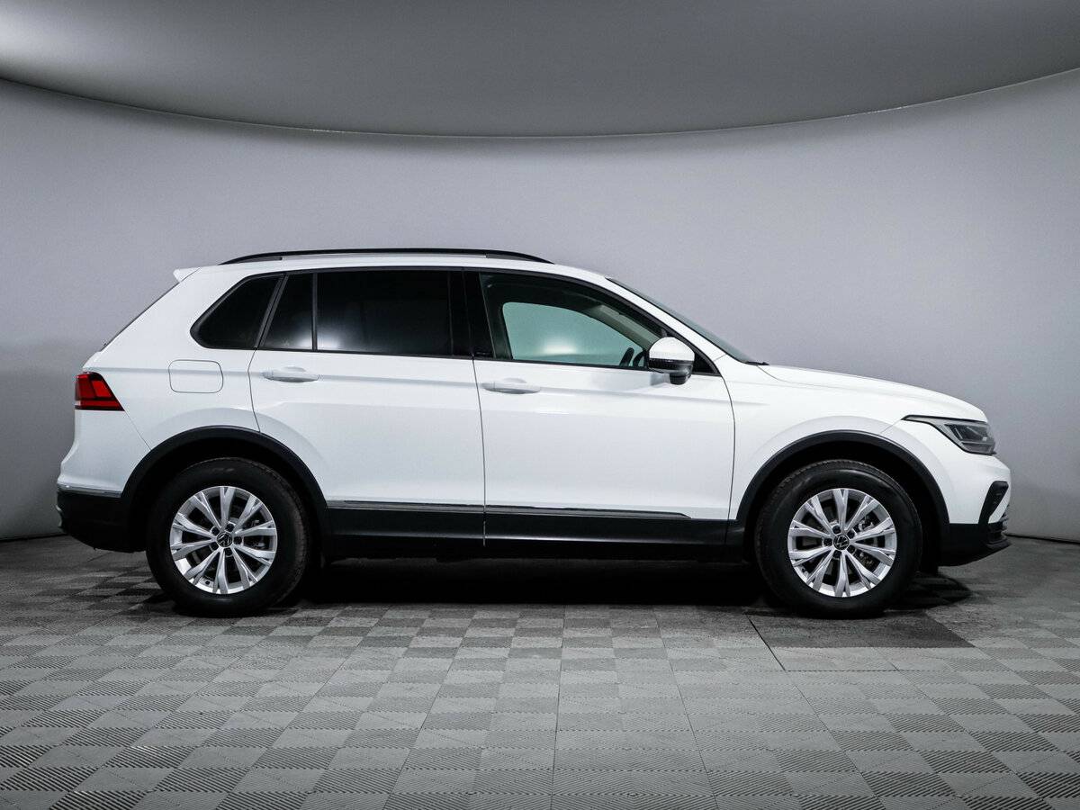 Volkswagen Tiguan с пробегом — 2021 год. Фото: #3