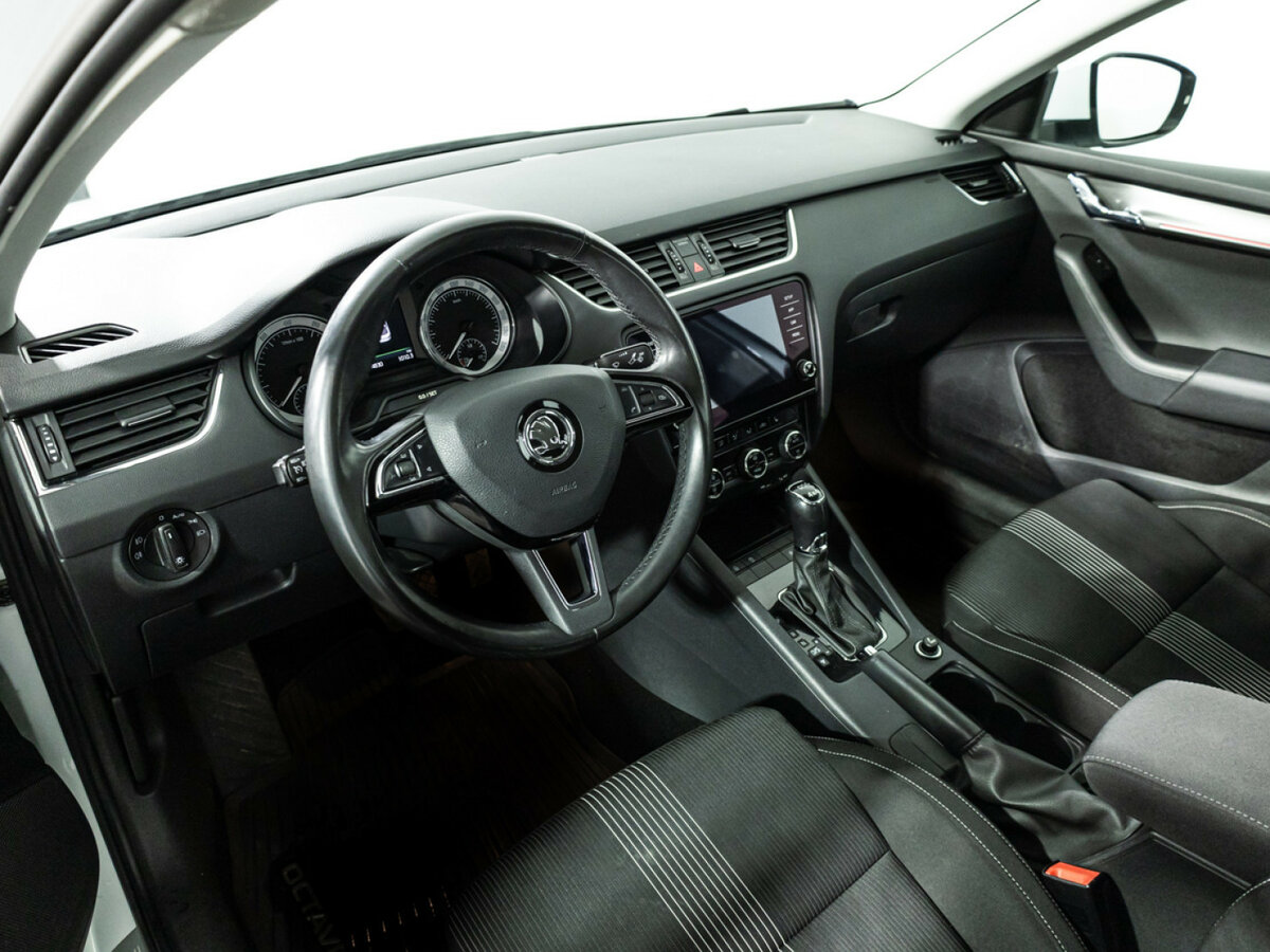 Skoda Octavia с пробегом — 2017 год. Фото: #10
