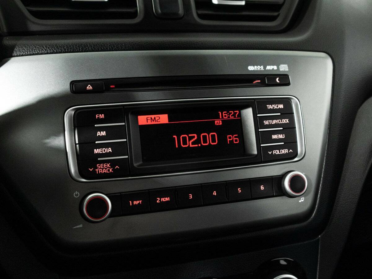 Kia Rio с пробегом — 2016 год. Фото: #14