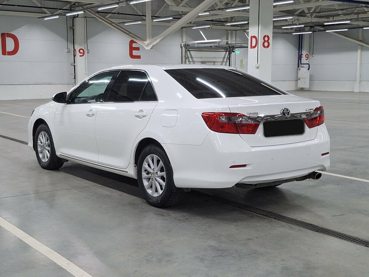 Toyota Camry с пробегом — 2013 год. Фото: #6