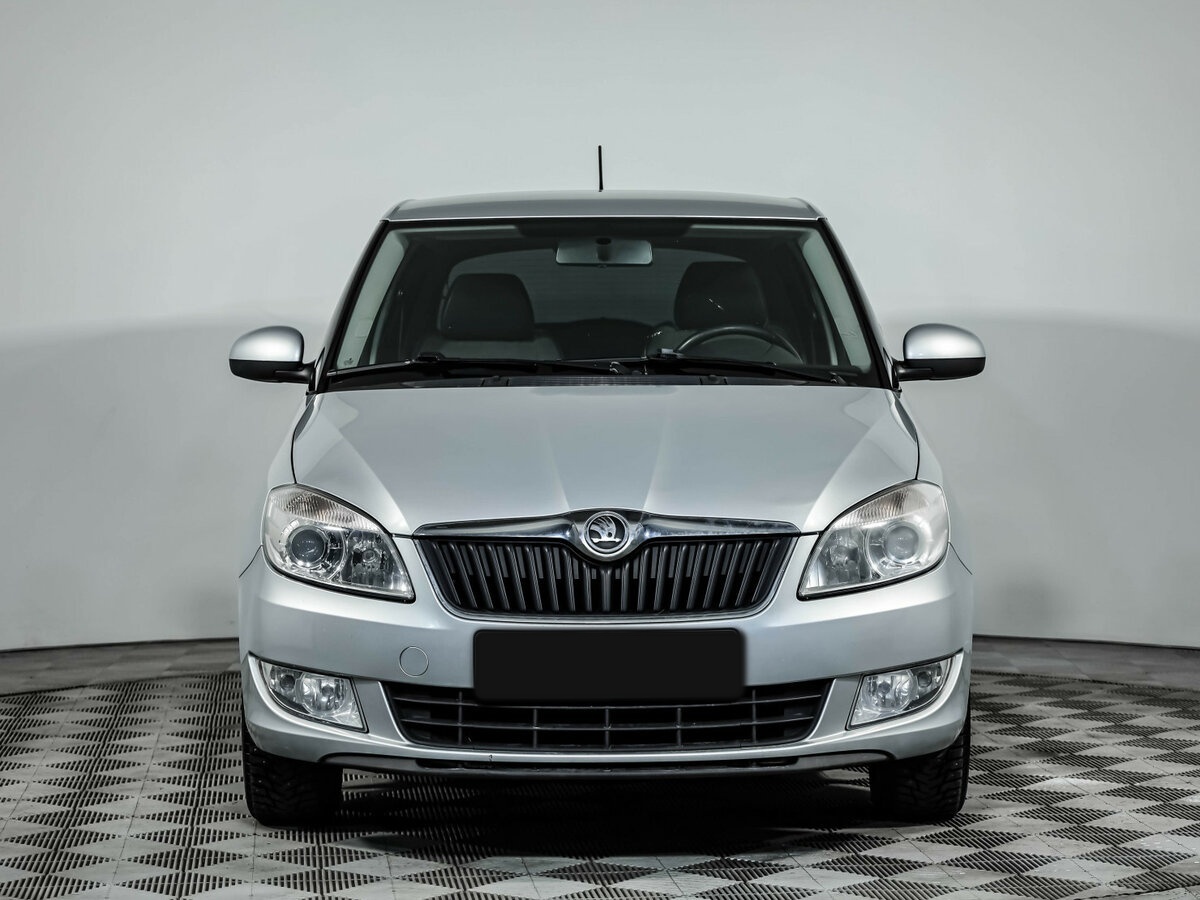 Skoda Fabia с пробегом — 2014 год. Фото: #1