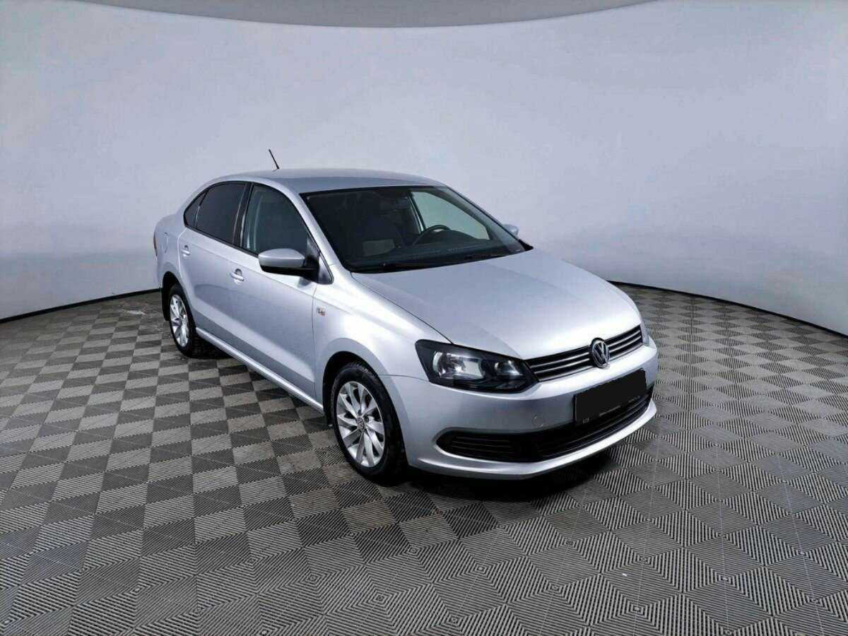 Volkswagen Polo с пробегом — 2014 год. Фото: #2