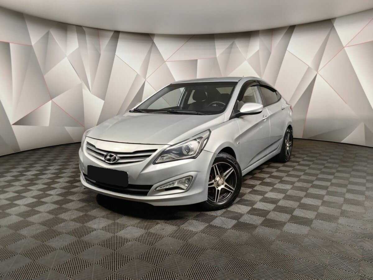 Hyundai Solaris с пробегом — 2015 год. Посмотреть фото