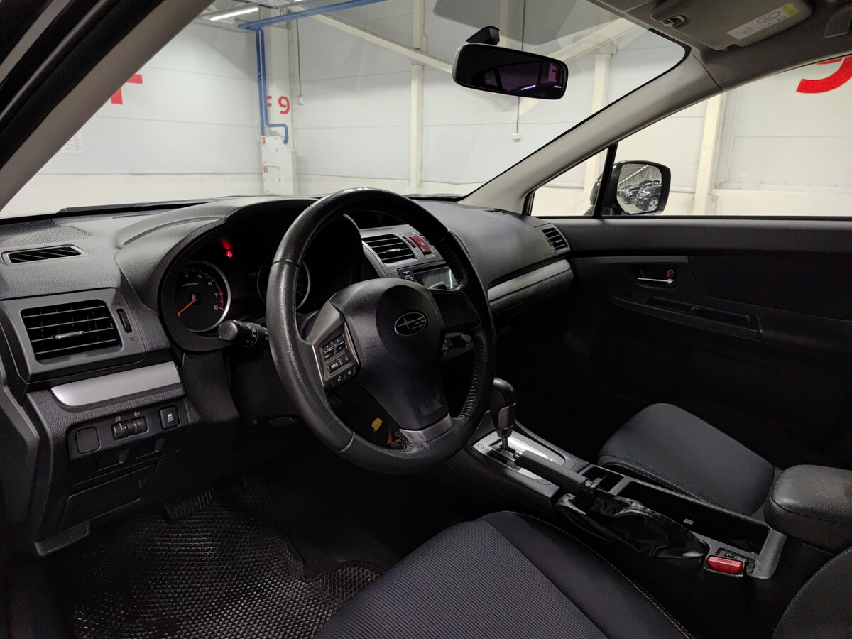 Subaru XV с пробегом — 2014 год. Фото: #13