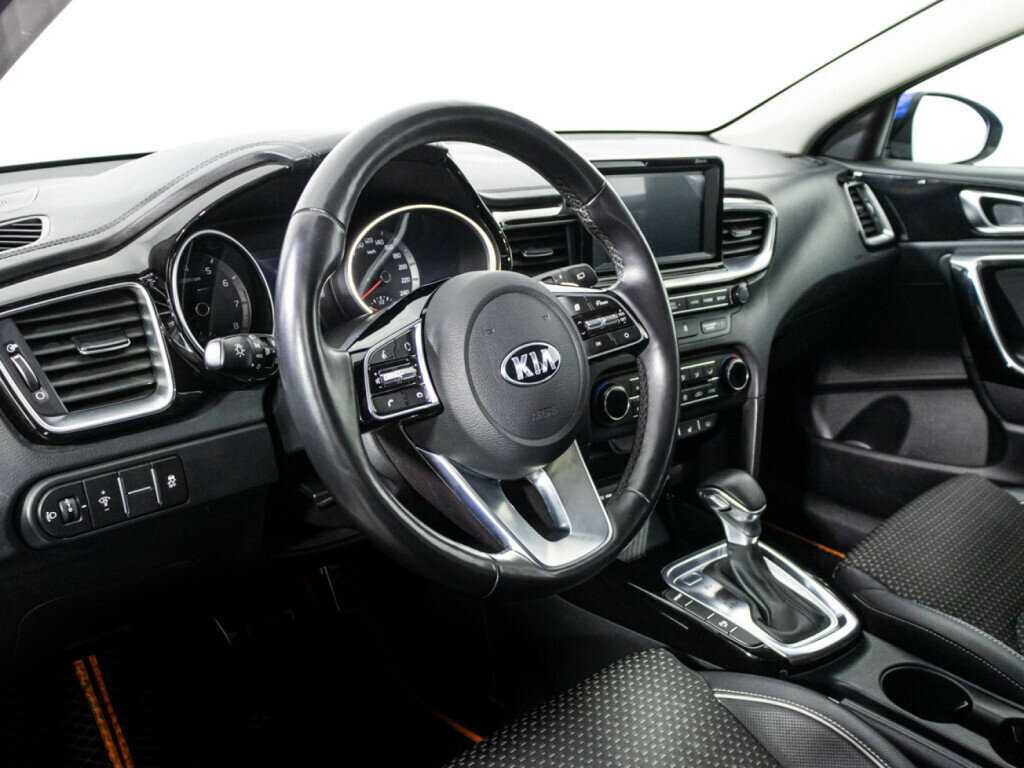 Kia Ceed с пробегом — 2019 год. Фото: #10