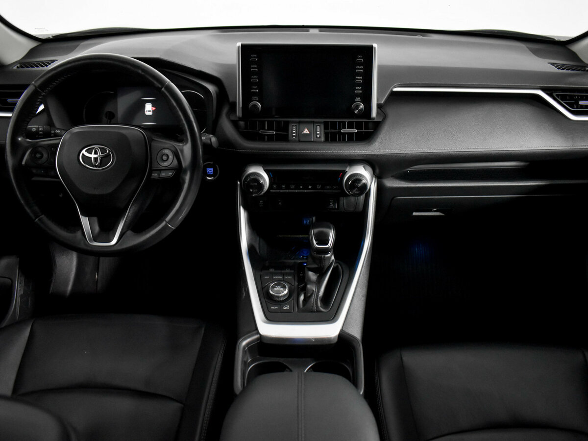 Toyota RAV4 с пробегом — 2019 год. Фото: #13