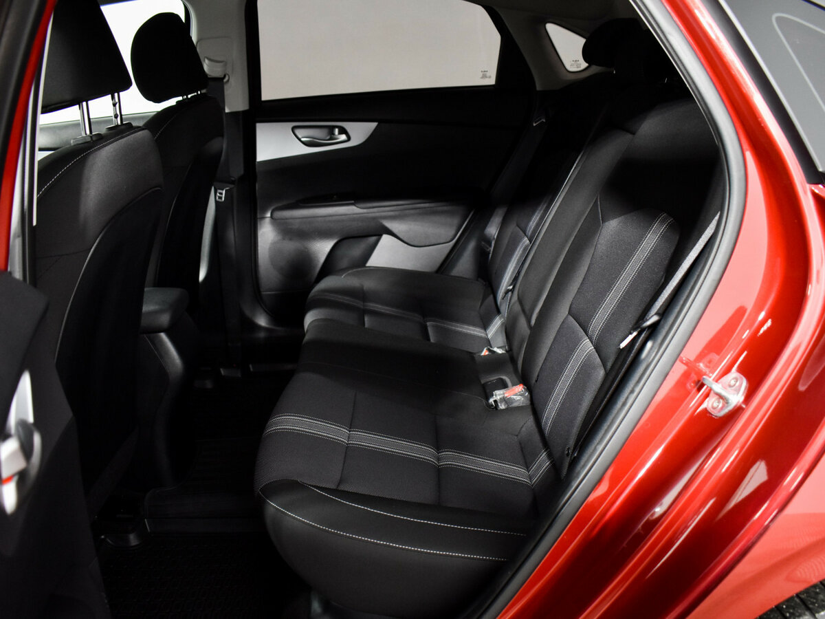 Kia Cerato с пробегом — 2021 год. Фото: #10