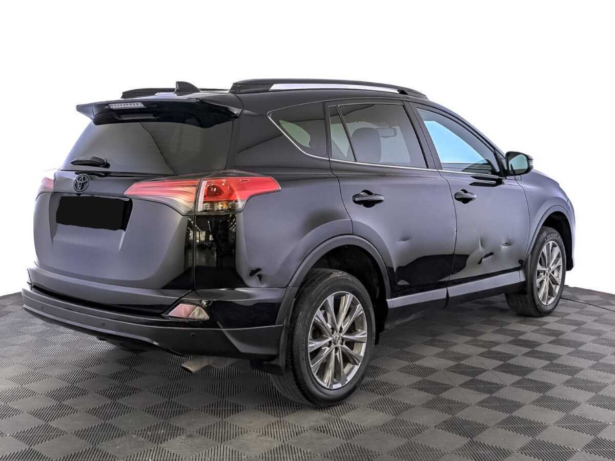 Toyota RAV4 с пробегом — 2017 год. Фото: #3