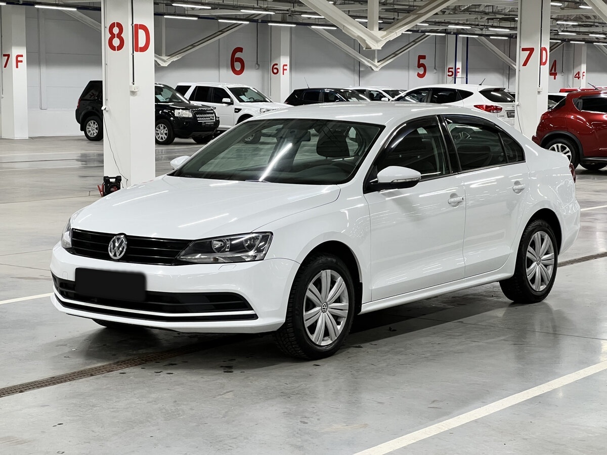 Volkswagen Jetta с пробегом — 2016 год. Фото: #0