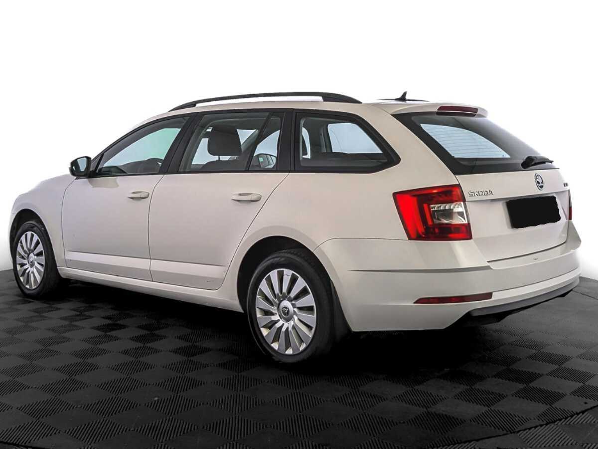 Skoda Octavia с пробегом — 2017 год. Фото: #6