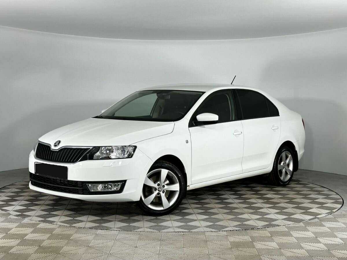 Skoda Rapid с пробегом — 2016 год. Посмотреть фото