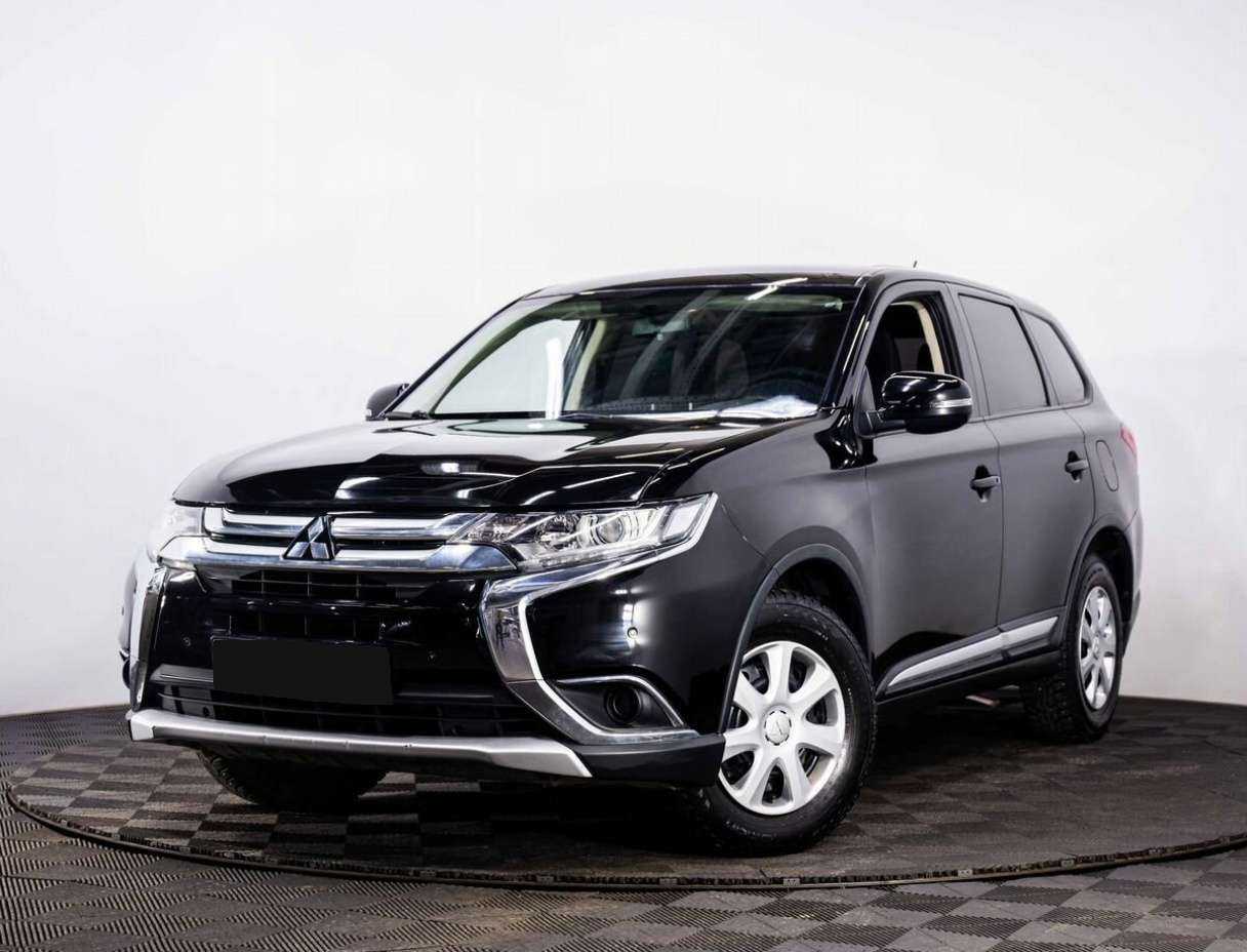 Mitsubishi Outlander с пробегом — 2016 год. Фото: #0