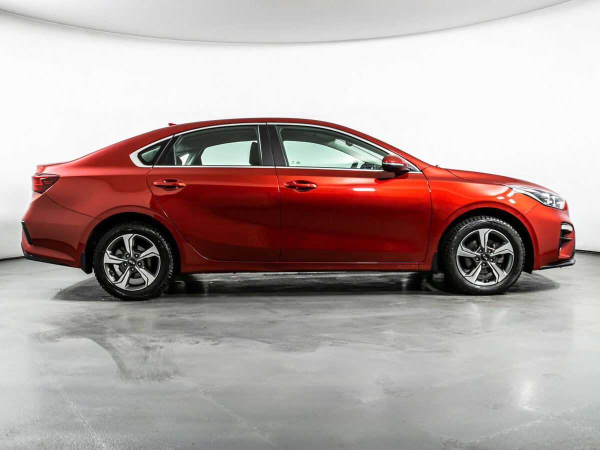 Kia Cerato с пробегом — 2021 год. Фото: #3