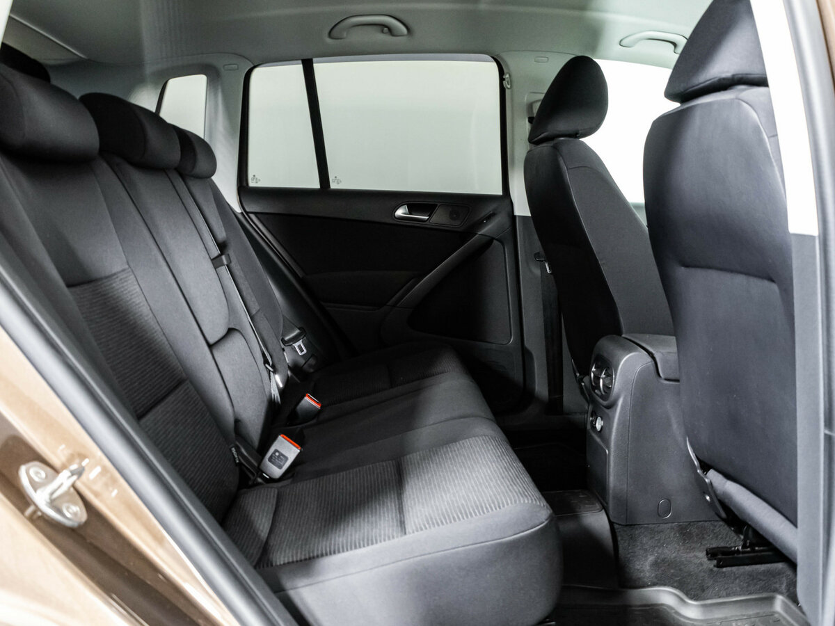 Volkswagen Tiguan с пробегом — 2014 год. Фото: #13