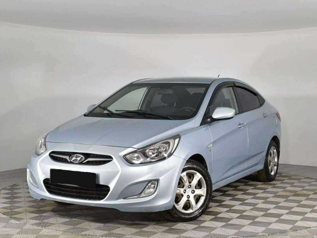 Hyundai Solaris с пробегом — 2012 год. Посмотреть фото