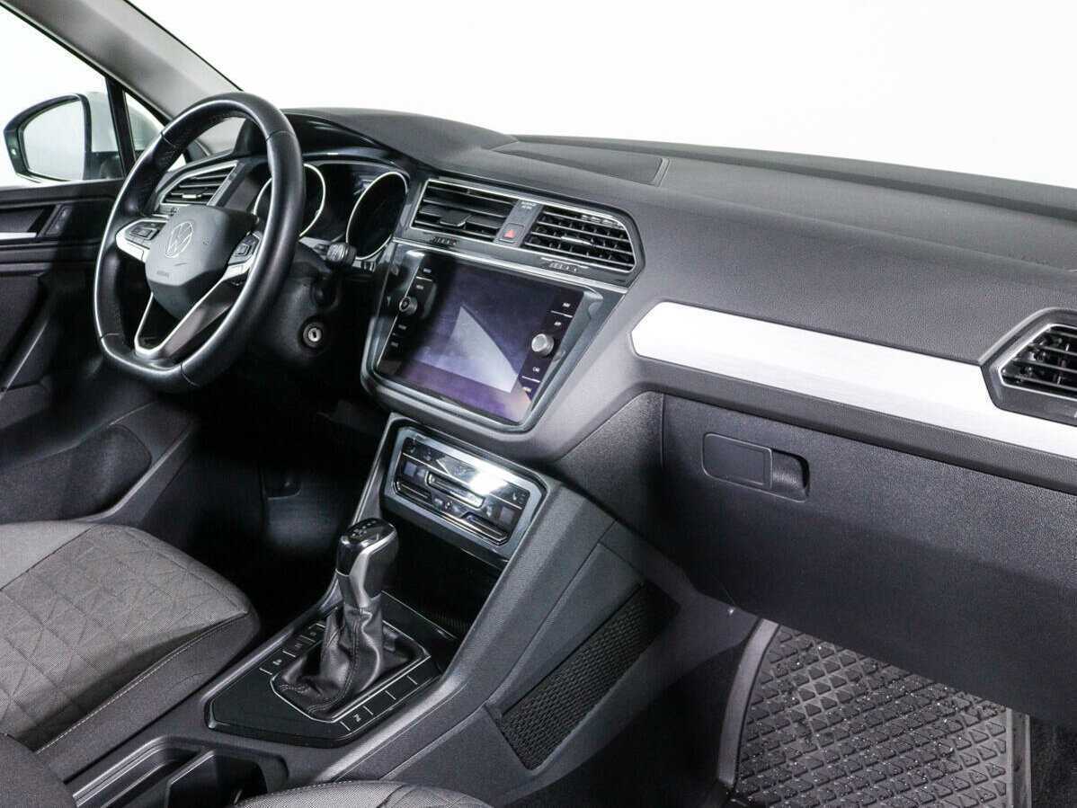 Volkswagen Tiguan с пробегом — 2020 год. Фото: #6