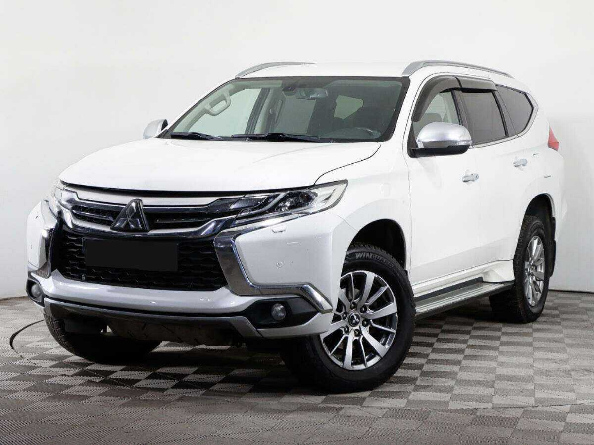 Mitsubishi Pajero Sport с пробегом — 2019 год. Посмотреть фото