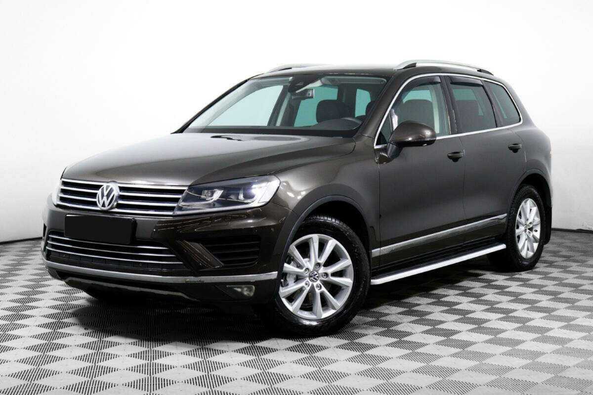 Volkswagen Touareg с пробегом — 2015 год. Фото: #0