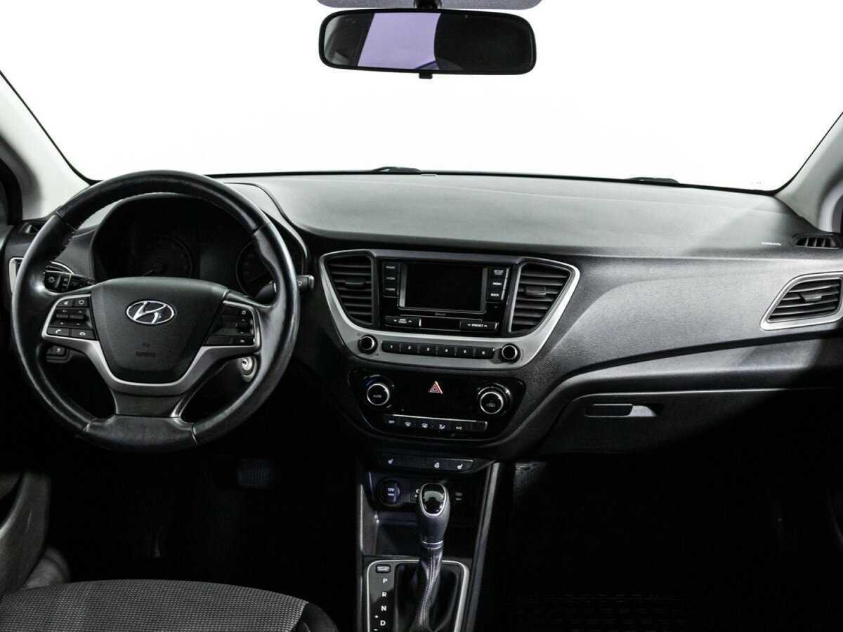 Hyundai Solaris с пробегом — 2017 год. Фото: #12