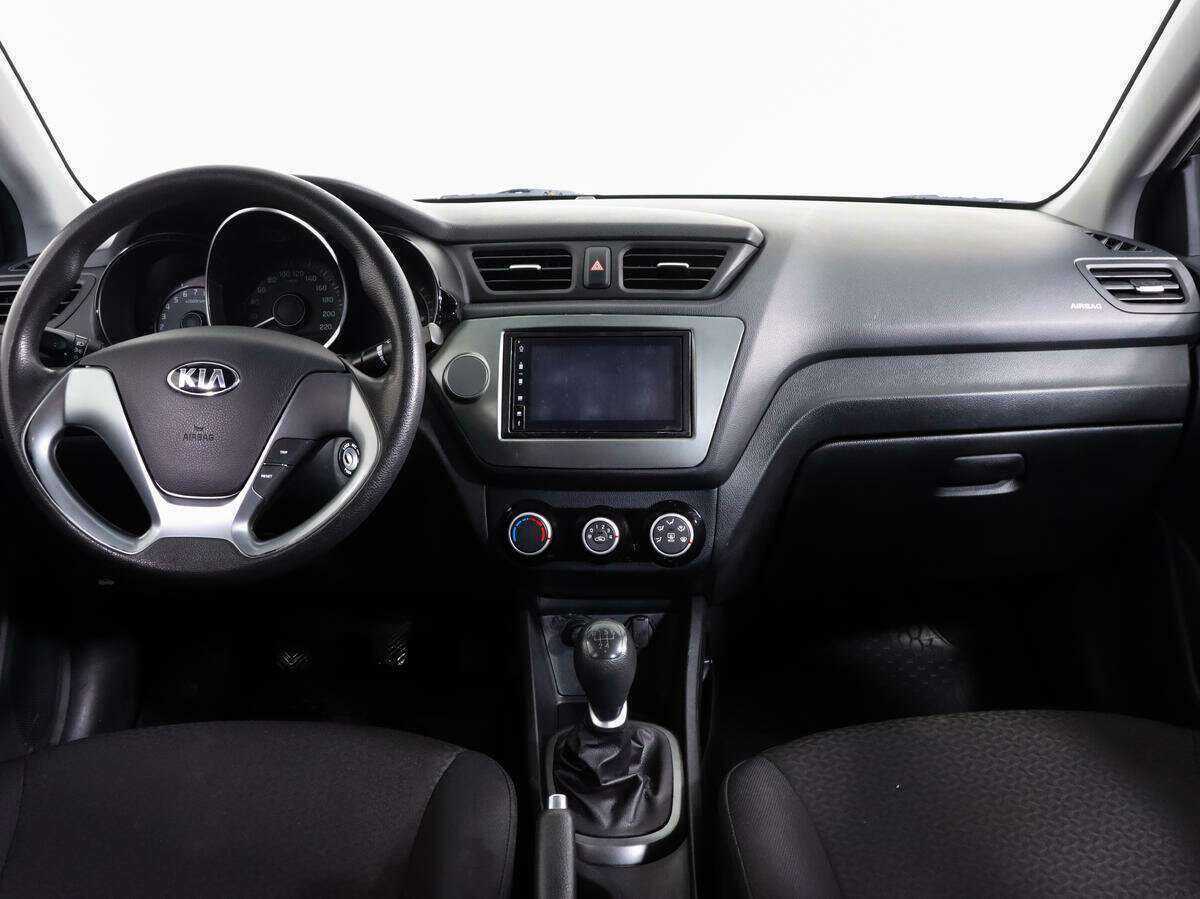 Kia Rio с пробегом — 2016 год. Фото: #9