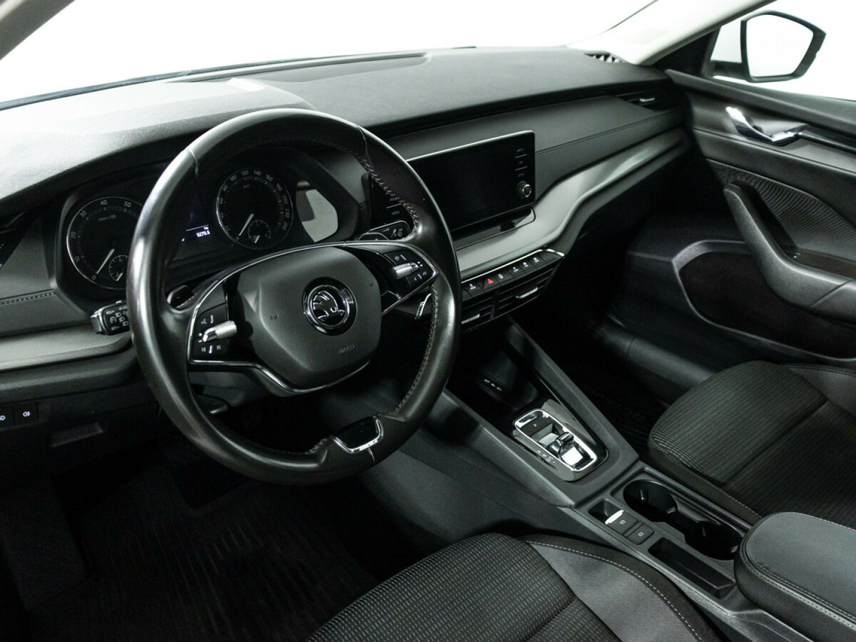 Skoda Octavia с пробегом — 2021 год. Фото: #10