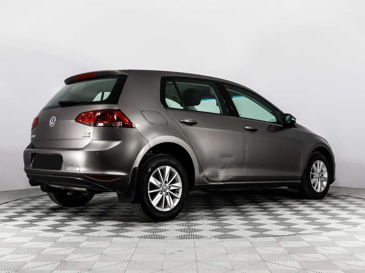 Volkswagen Golf с пробегом — 2013 год. Фото: #4